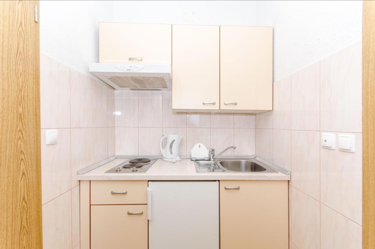 Knezovicapartments Živogošće Dış mekan fotoğraf
