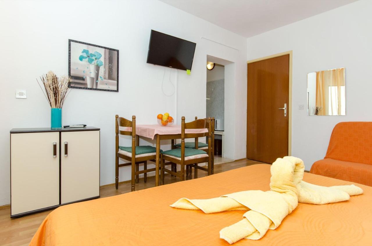 Knezovicapartments Živogošće Dış mekan fotoğraf